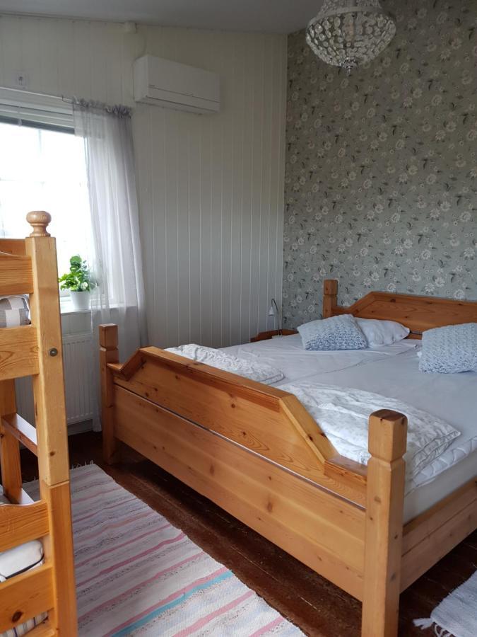 Vare 4 Vandrarhem Traslovslage Экстерьер фото