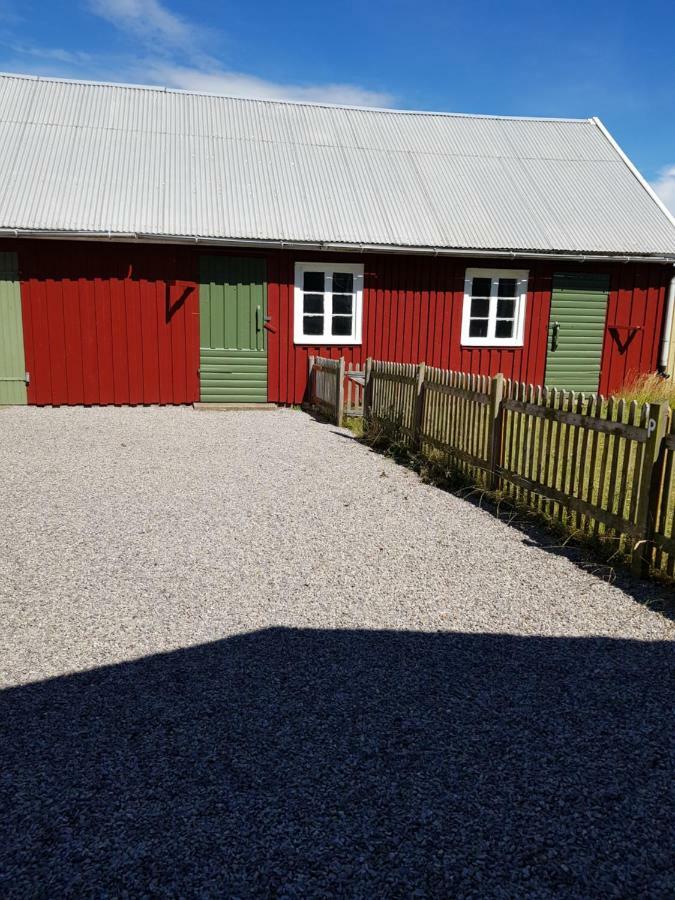Vare 4 Vandrarhem Traslovslage Экстерьер фото
